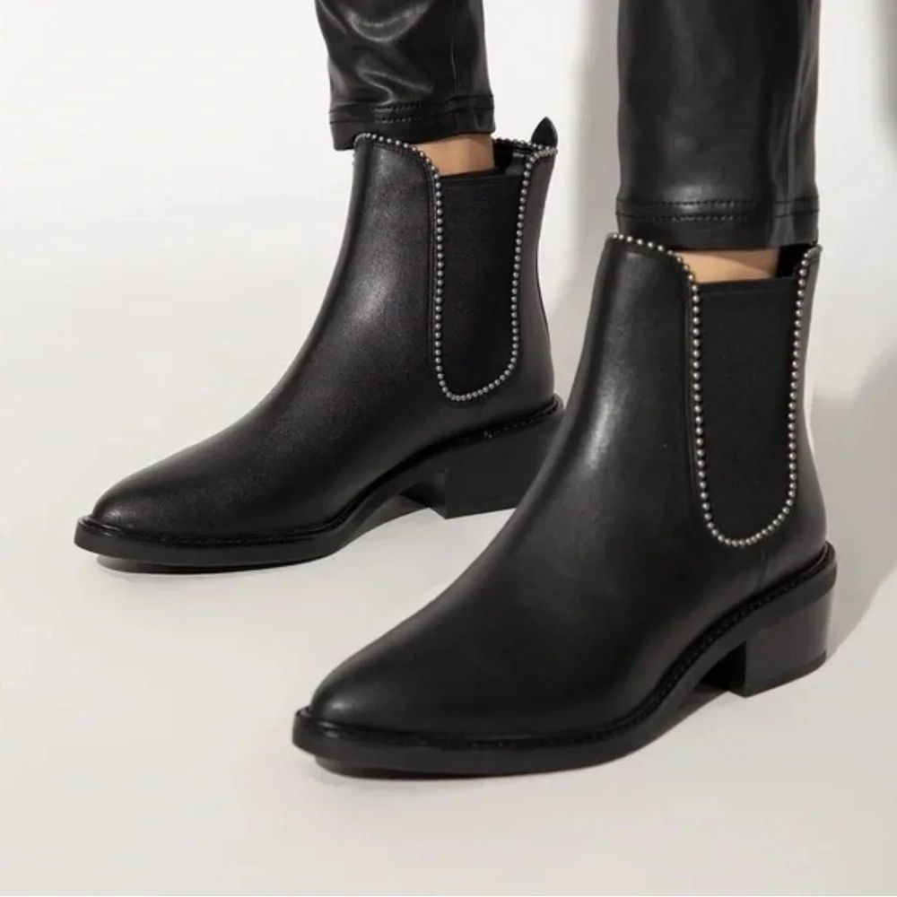 Coach Bowery Ball Chain Leather Ankle Bootie Size 8.5
